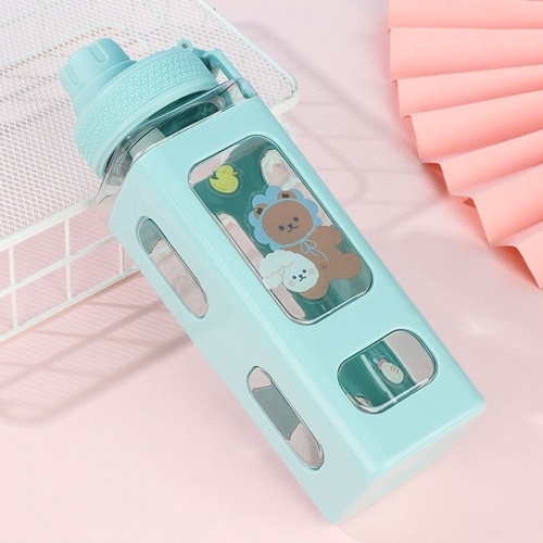 BÌNH NƯỚC VUÔNG STICKER 700ML - GDN