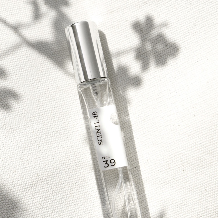NƯỚC HOA NỮ JOLIE FILLE NBáo cáo NƯỚC HOA NỮ HIDDEN SOUL NO.39 (10ML) - SCENTLABO.16 (10ML) - SCENTLAB 118.753đ