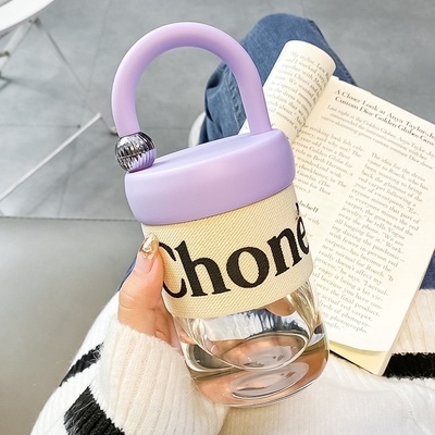 BÌNH NƯỚC CHONEL/FASHION CÓ TAY CẦM 450ML - SU