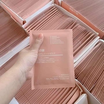 HỘP 50 MIẾNG MẶT NẠ NHAU THAI CỪU CUỐNG RỐN NHẬT BẢN KT1- GDN