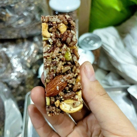 THANH GẠO LỨT MIX HẠT DINH DƯỠNG NHÀ LÀM 500G - WINNIE HOUSE