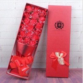 HOA HỒNG 18 BÔNG HỘP HÌNH CHỮ NHẬT - SU 199.045đ