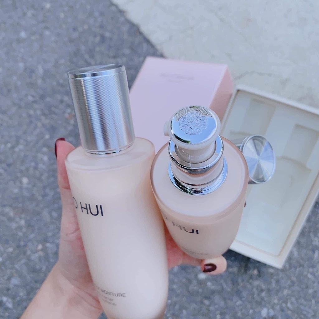 SET 2 LỌ NƯỚC HOA HỒNG/ TONER CÂN BẰNG ẨM TRẮNG DA OHUI AD379