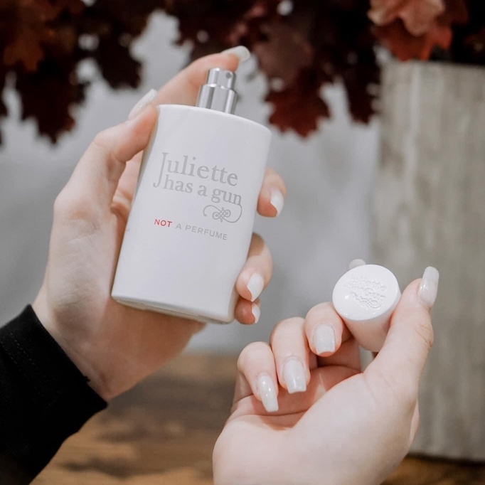 NƯỚC HOA CHIẾT 10ML JULIETTE HAS A GUN NOT A PERFUME EDP - NOEM