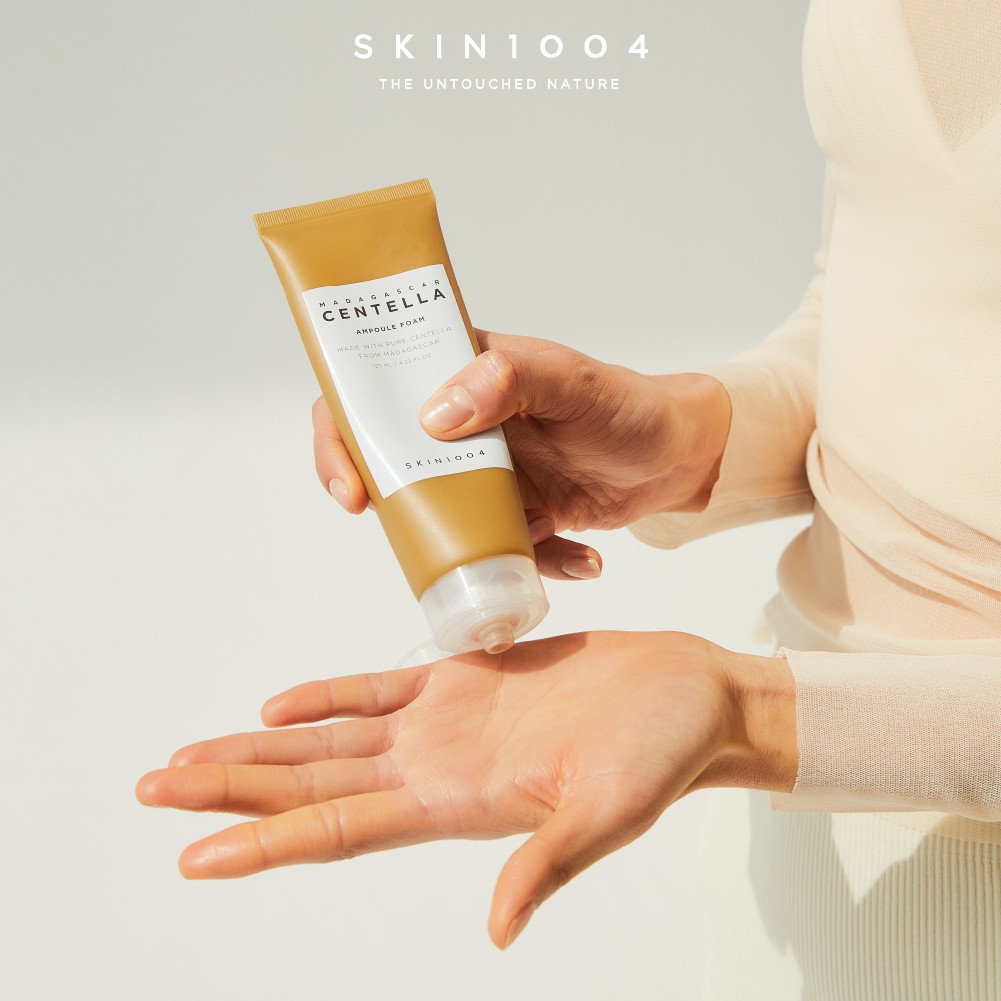 Sữa Rửa Mặt Giảm Mụn Cho Da Nhạy Cảm Skin1004 Madagascar Centella Ampoule Foam - 125ml