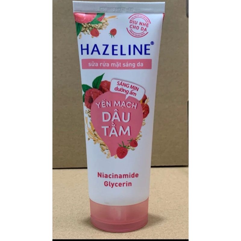 Sữa rửa mặt Hazeline có 4 mùi hương phù hợp cho mọi làn Da
