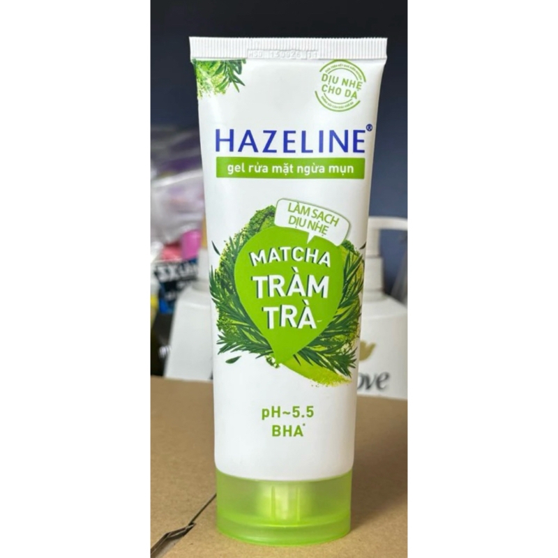 Sữa rửa mặt Hazeline có 4 mùi hương phù hợp cho mọi làn Da