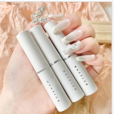 SON DƯỠNG MÔI MAFFICK CÓ MÀU CĂNG BÓNG LÀN MÔI ĐẸP - GDN