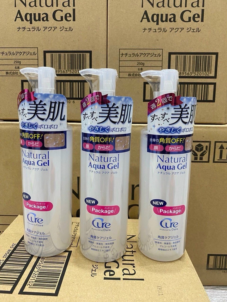Tẩy tế bào chết Cure Natural Aqua Gel