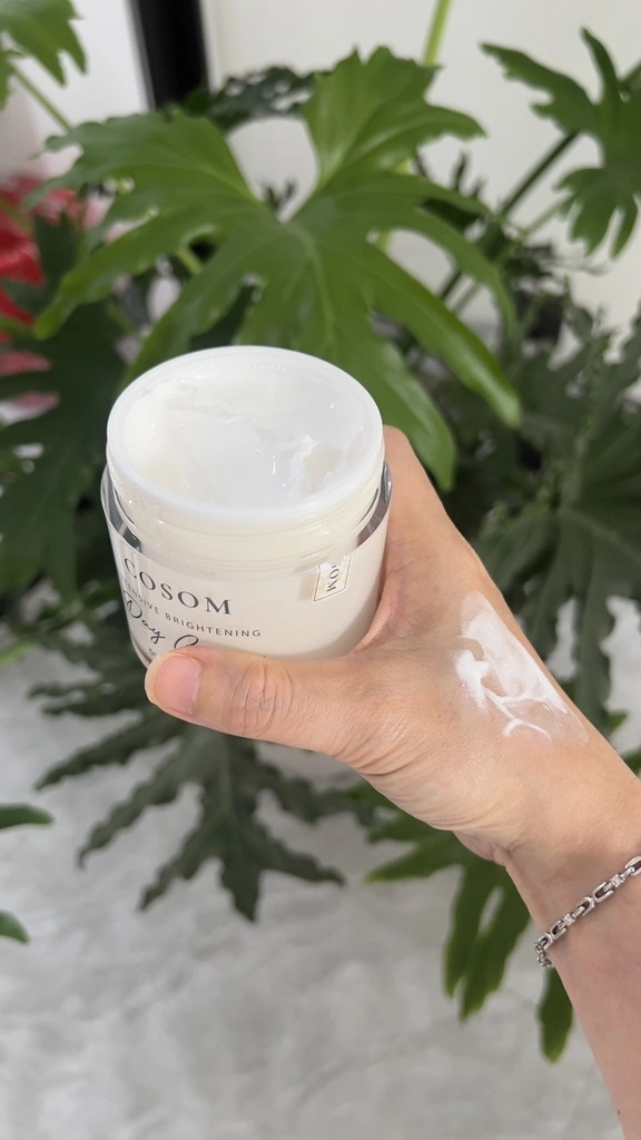 Kem Lên Tone Body - LOUV CELL TUÝP 120ML-hàn