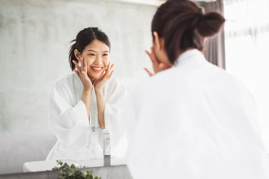 SỮA RỬA MẶT E100