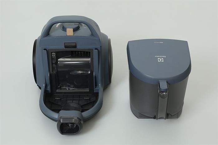 Máy hút bụi Electrolux 1800W EFC52512 Mới 2025
