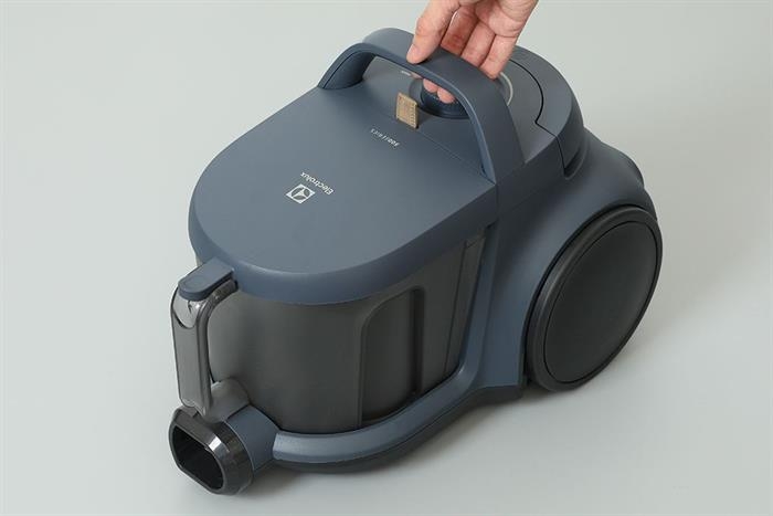 Máy hút bụi Electrolux 1800W EFC52512 Mới 2025