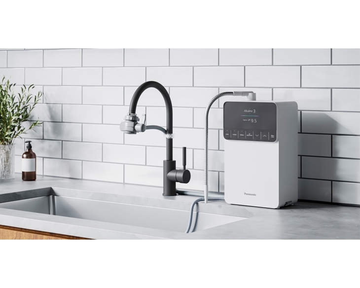 Máy lọc nước điện giải ion kiềm Panasonic TK-AS700-WVN