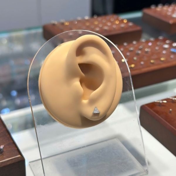 Titan / Đá tam giác unisex - 1.2*8mm