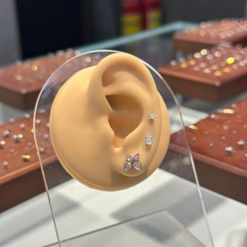 Khuyên tai nơ trái tim hồng / Hợp kim