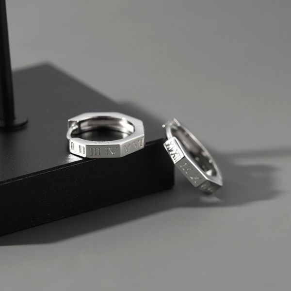 Khuyên tai tròn họa tiết Roman 12mm - Chất liệu bạc 925