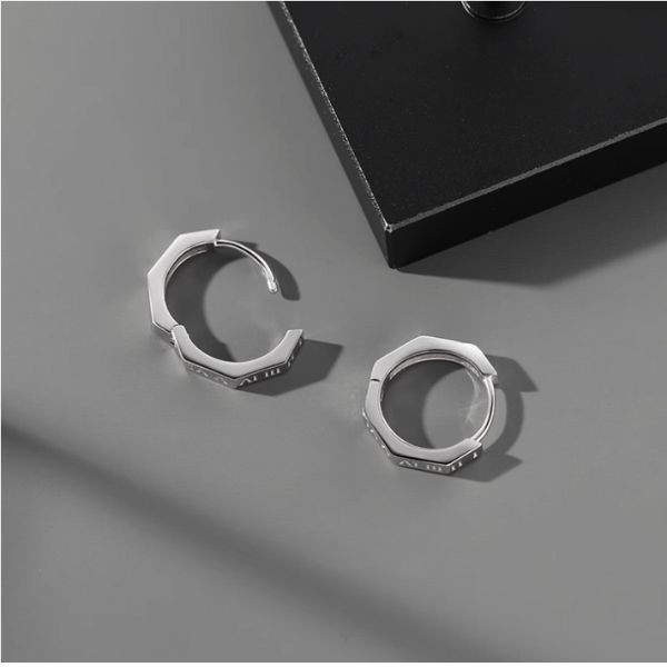 Khuyên tai tròn họa tiết Roman 12mm - Chất liệu bạc 925