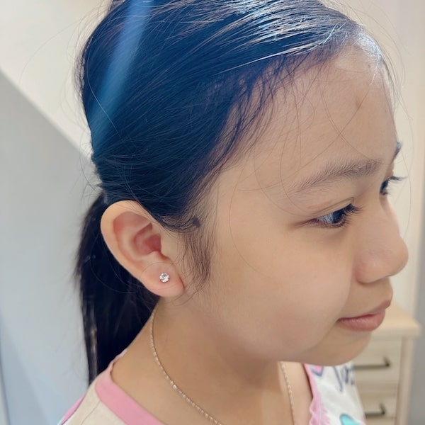 XỎ KHUYÊN TAI EM BÉ -  CHỈ VỚI 599K BẢO HÀNH ĐẾN KHI LÀNH