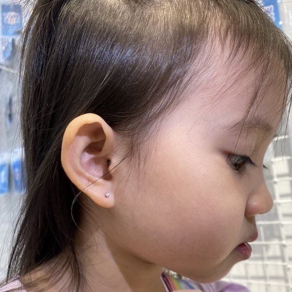 XỎ KHUYÊN TAI EM BÉ -  CHỈ VỚI 599K BẢO HÀNH ĐẾN KHI LÀNH