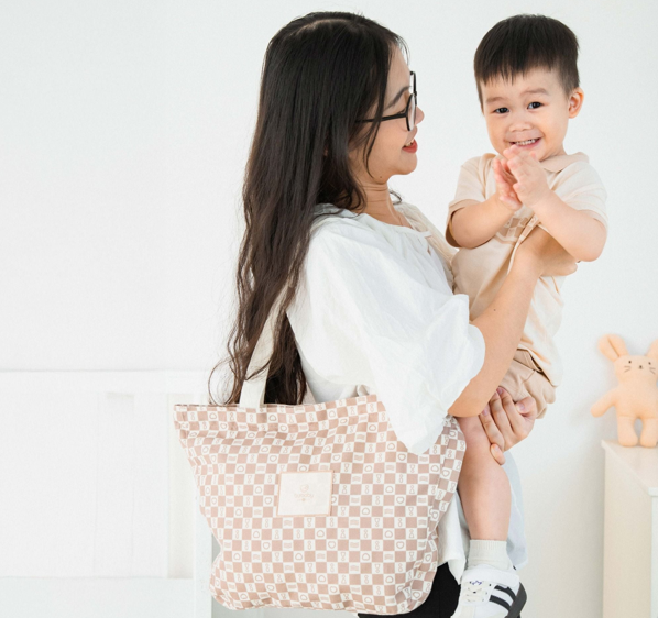 Túi Tote Signature (Hàng tặng)