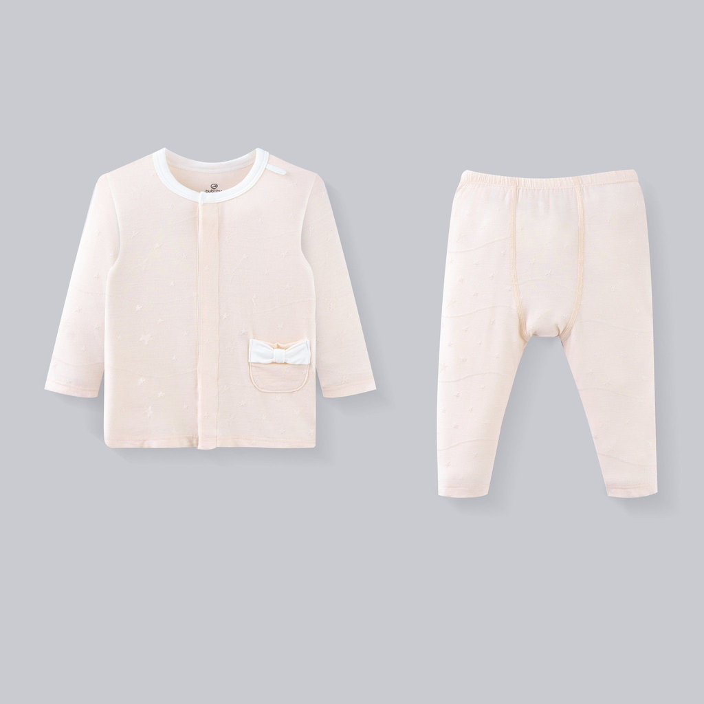 Bộ dài tay cài thẳng túi nơ Little Star Bubaby SBB110201