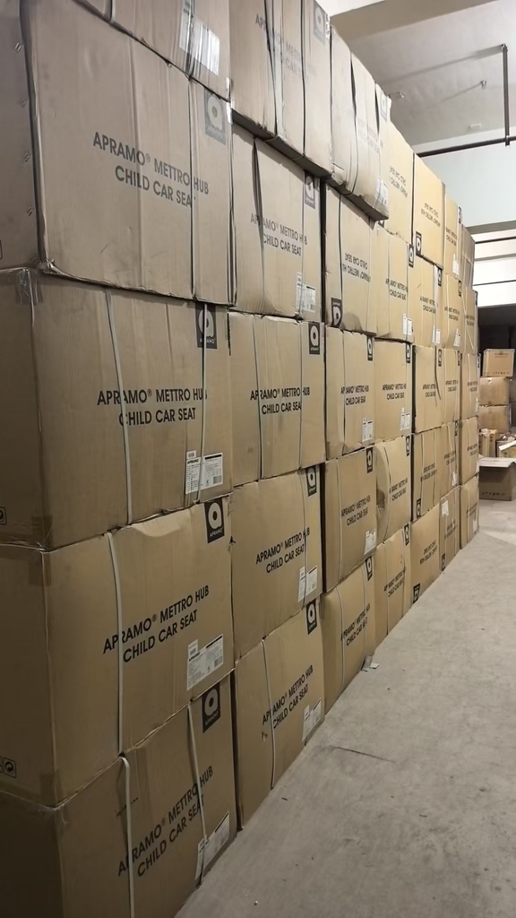 Ghế ô to trẻ em APRAMO METRO HUB (Anh Quốc) Xoay 360°, từ 0 đến 4 tuổi, khoá ISOFIX