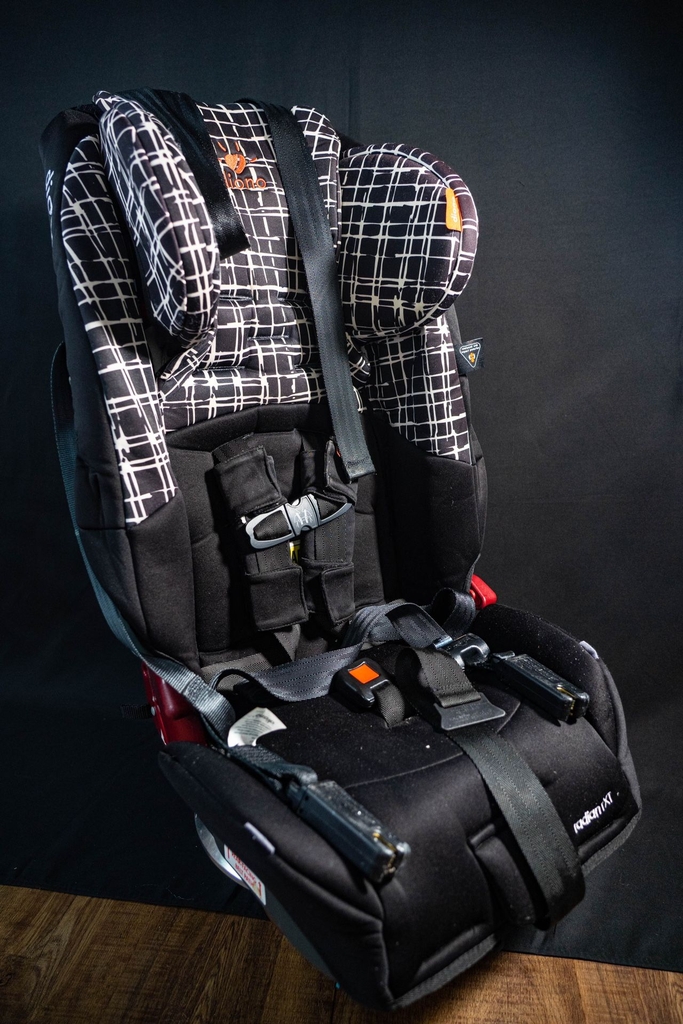 Ghế ô tô trẻ em DIONO RADIAN RXT (Mỹ)