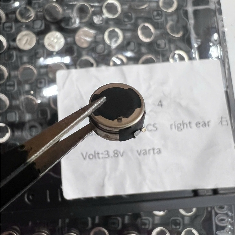 Pin Thay Tai Nghe Airpods 4 Chính Hãng Varta