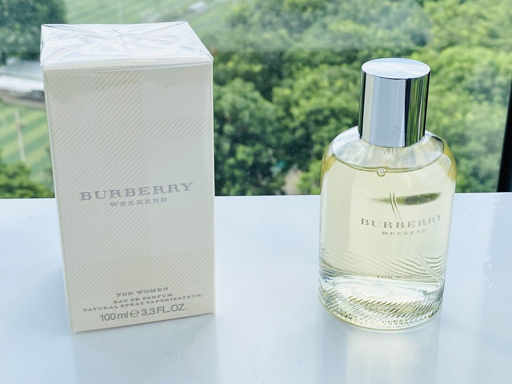 Nước Hoa Nữ Burberry Weekend