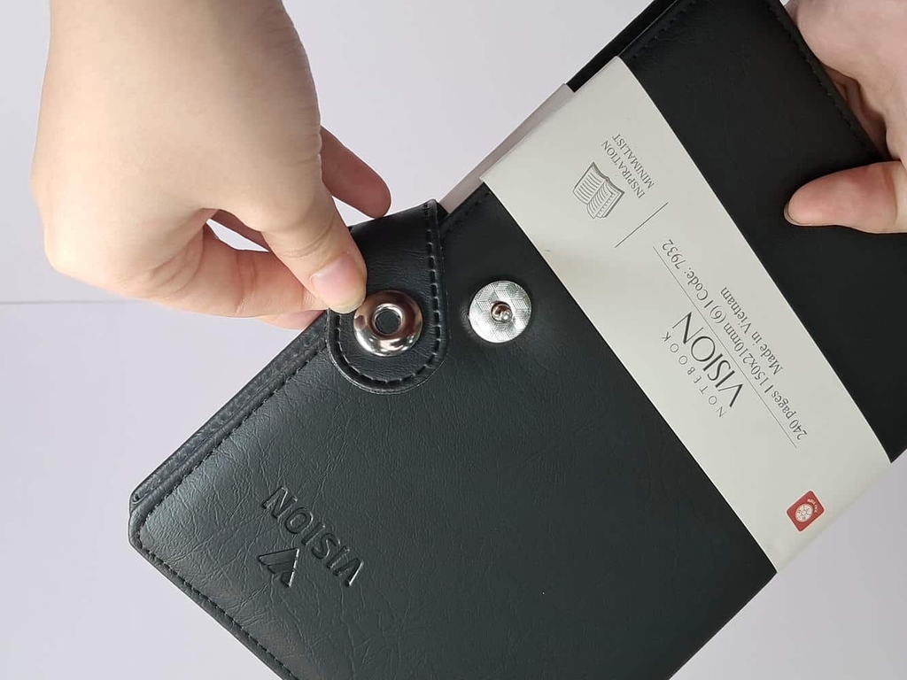 Sổ da 240tr vison có khuy bấm 7932