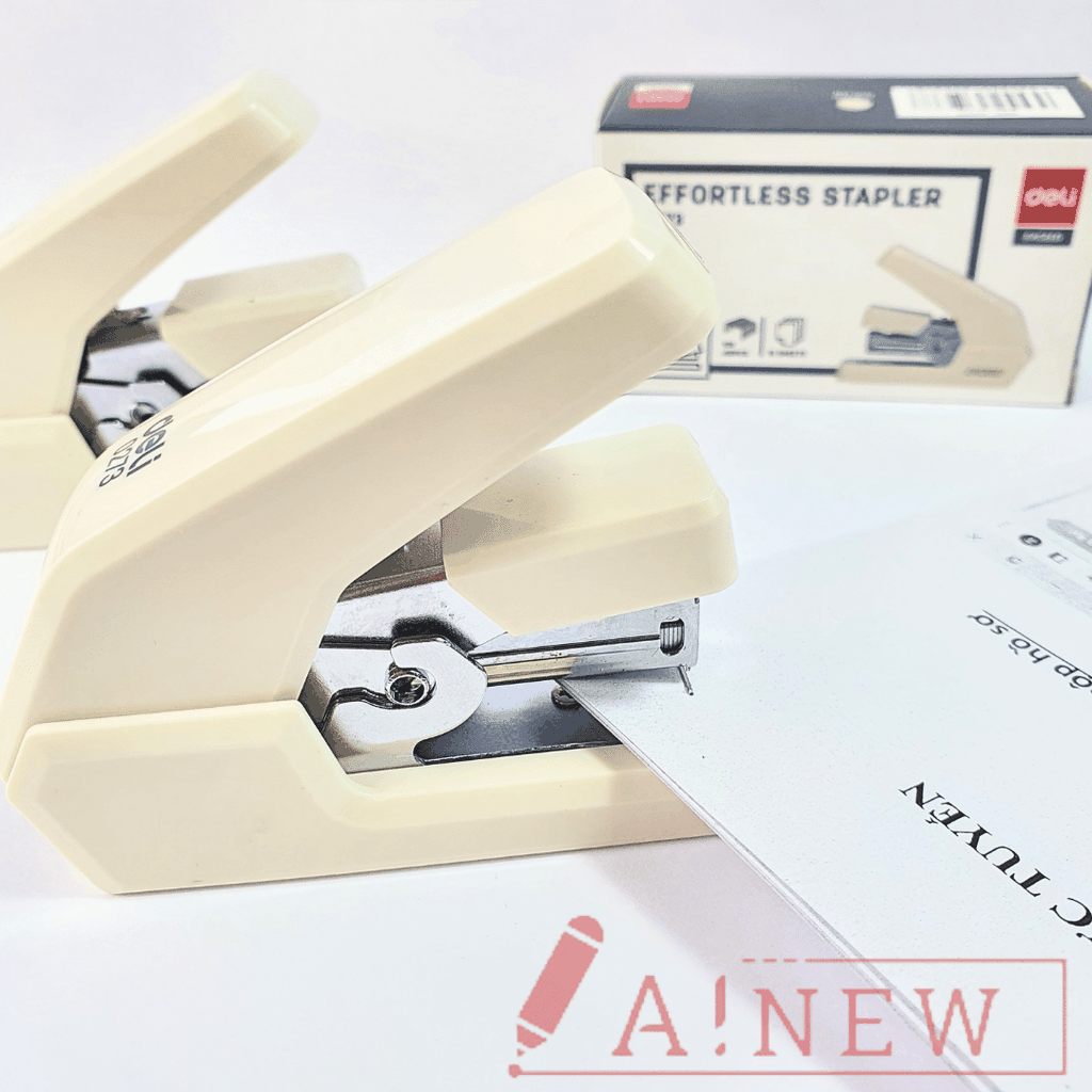 Dập ghim Deli 0273/ Dập ghim Deli / Bấm ghim học sinh / Effortless Stapler 0273 / mã số 352378