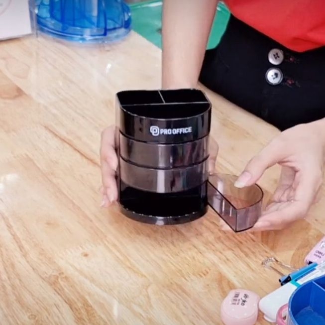 Hộp cắm bút màu đen đầy quyền lực 6 ngăn Pro Office PH1102