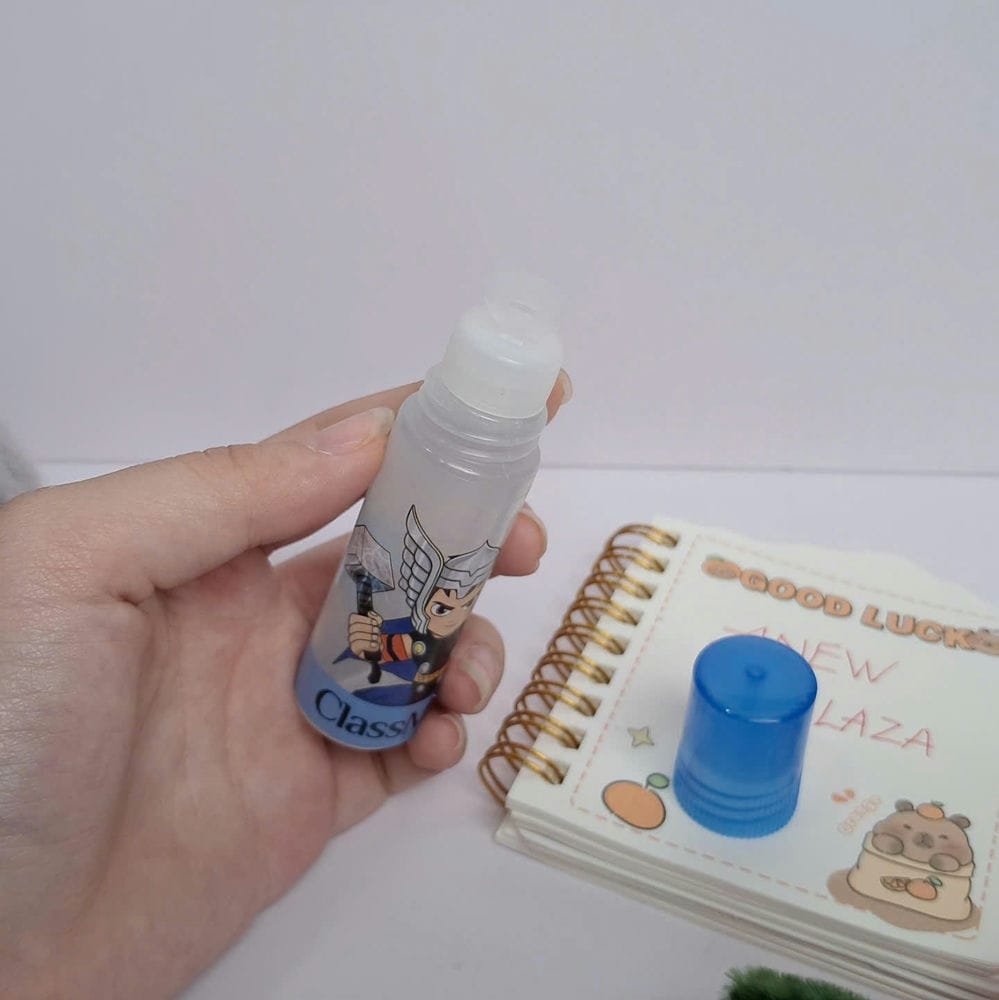 Keo dán giấy 25ml Deli GL05-SK – Chai nhỏ gọn, dính chặt mọi bề mặt!
