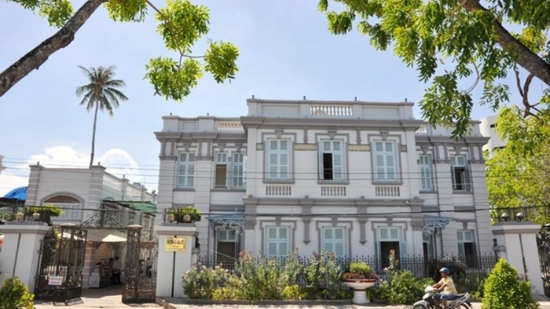 Nhà Công Tử Bạc Liêu