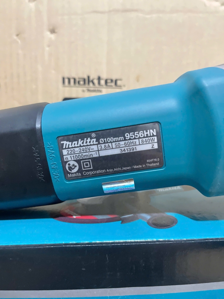 Máy Mài Góc Makita 9556HN