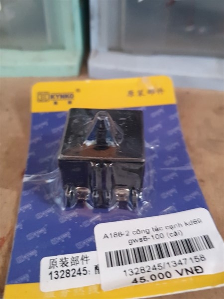 Phụ kiện máy mài góc công tắc sườn kd69