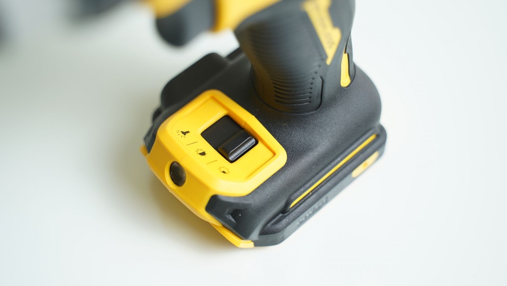 Máy Khoan Pin Dewalt DCD999X1 ( 1 Pin 9.0AH - 1 Sạc )