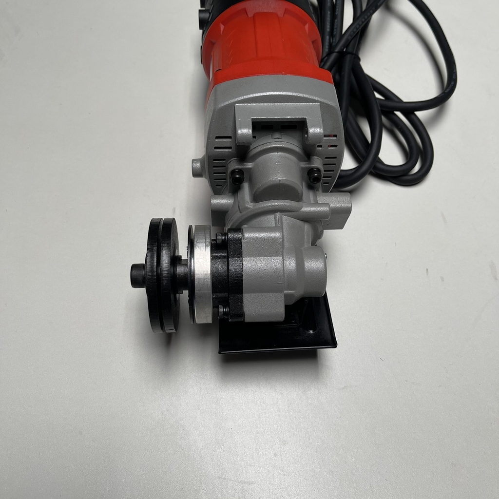 Máy Cắt Bê Tông Tableau 6839 cắt lưỡi 600mm