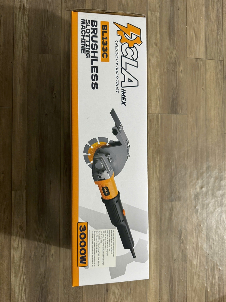 Máy cắt 1 lưỡi không chổi than CLA BL-133C có tay nối dài