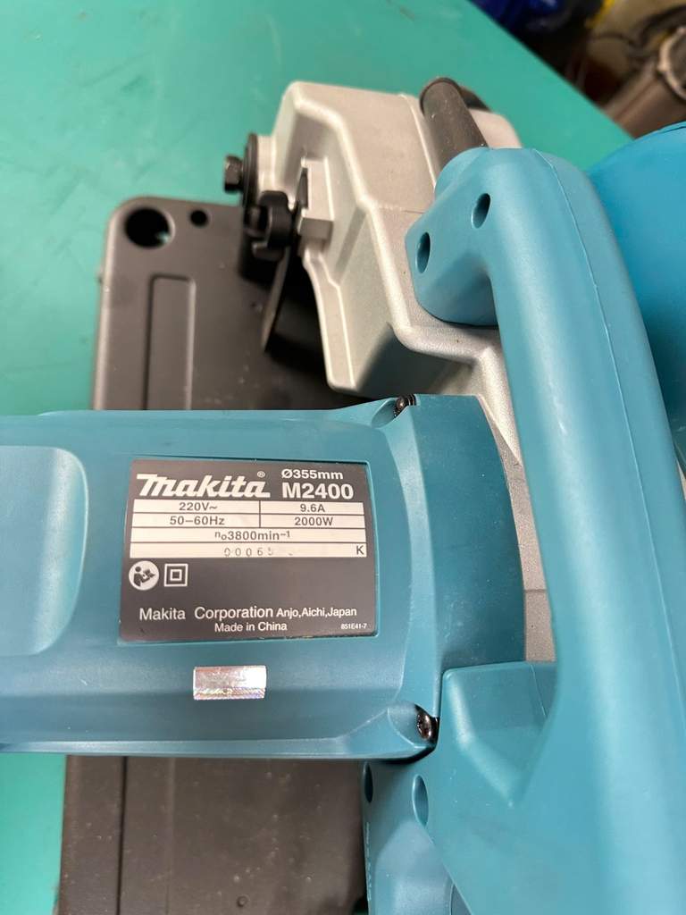 Máy Cắt Sắt Makita M2400B 355mm
