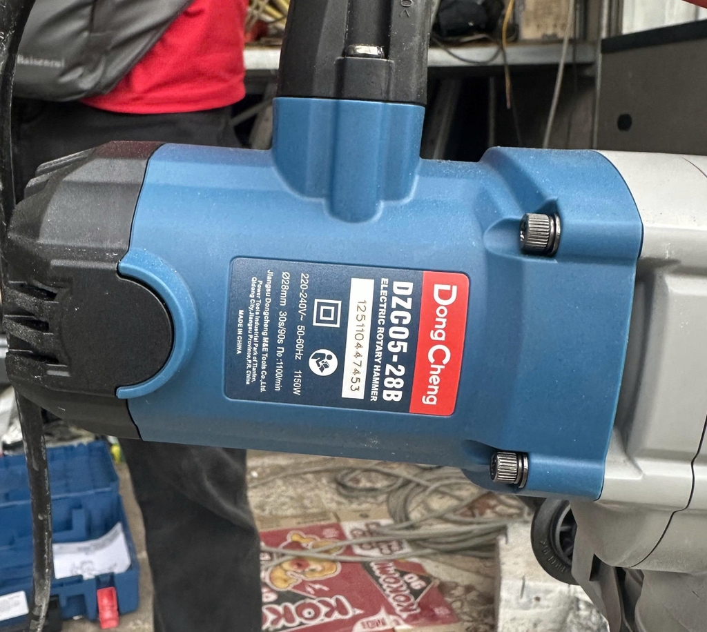 Máy Khoan đục 2 chức năng DZC05-28B