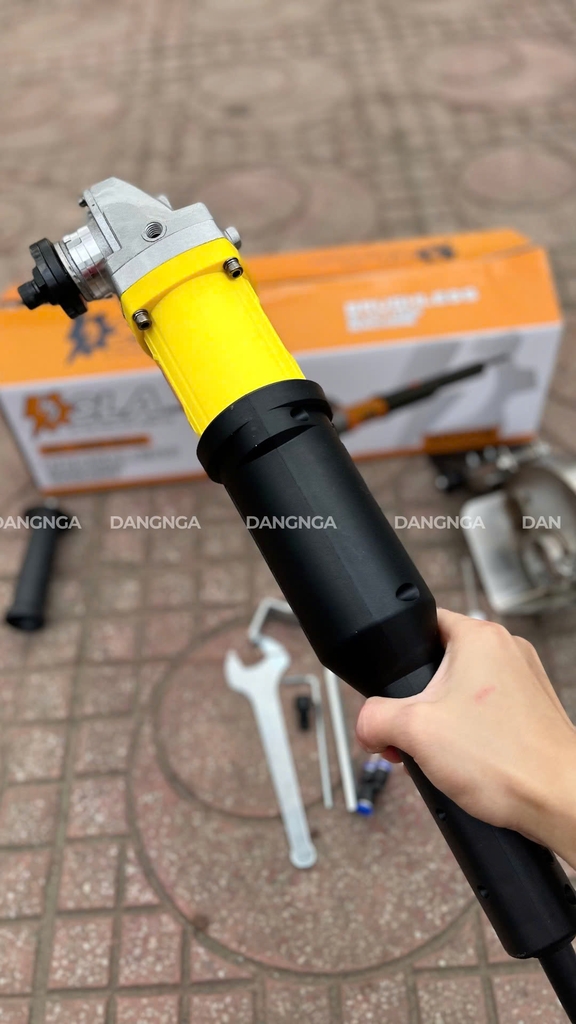 Máy cắt tường không than 1 lưỡi CLAIMEX CL-156Plus