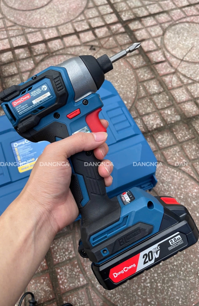Máy vặn vít dongcheng DCPL165 ( 1 pin 1 sạc )