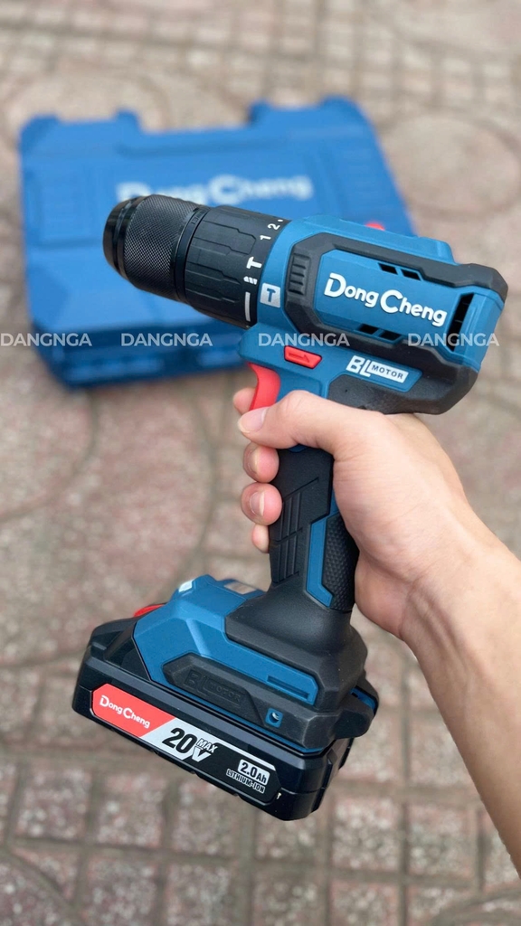 Máy khoan dùng pin DCJZ2040i13 ( AM - 2 Pin 2.0Ah)