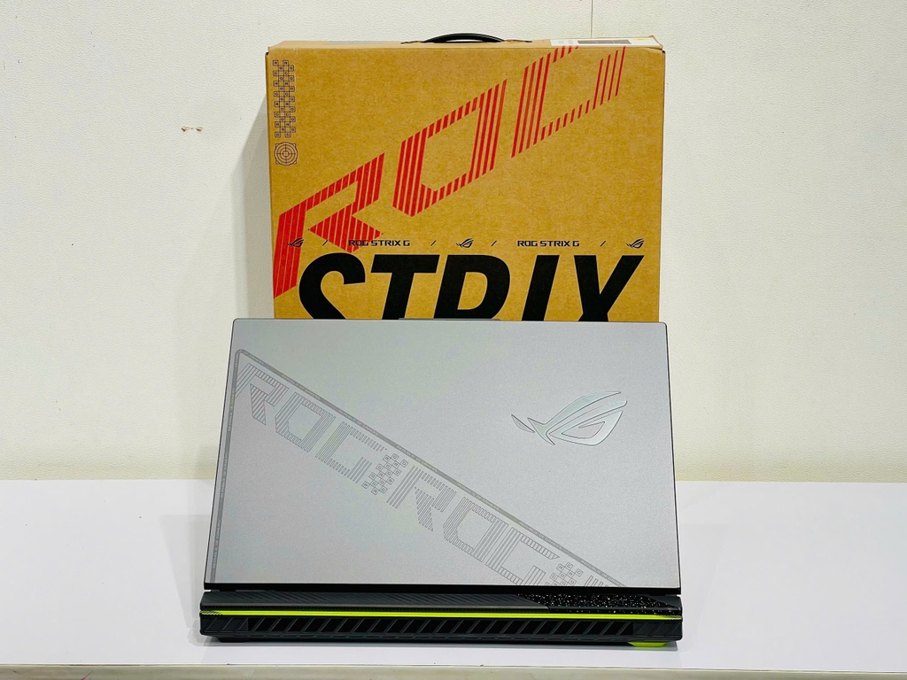 ( NEW ) ASUS ROG STRIX G16-G614 | R9-9955HX / RAM 16G / SSD 1T / RTX 5060