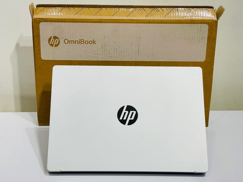 [New Seal 100%] Laptop HP OmniBook 3| Ryzen 5 40, 8GB, 256GB, 16 icnh 2K Touch, Win 11, Bạc Glacier Silve