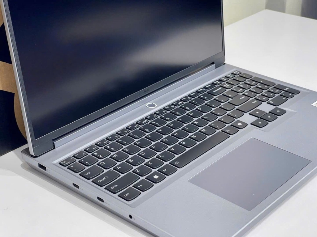 LEGION 5 Y7000P IRX9|I7-1465H|RAM 16G|SSD 1T|RTX 4050|16