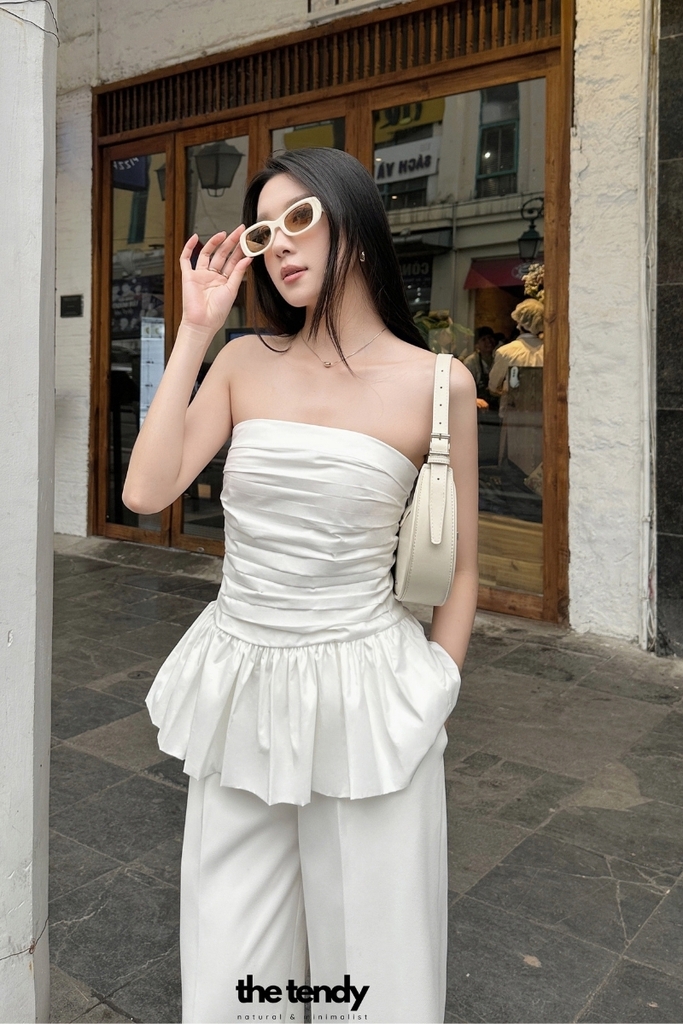 Áo Margaret dáng peplum, cúp ngực, dáng xòe xinh xắn, màu trắng, có chun sau