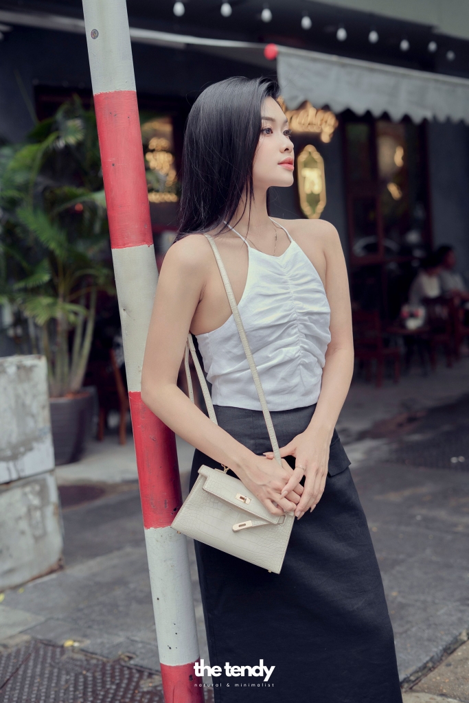 Áo yếm croptop Linen Liza, nhún phần trước ngực thắt dây sau phong cách tối giản